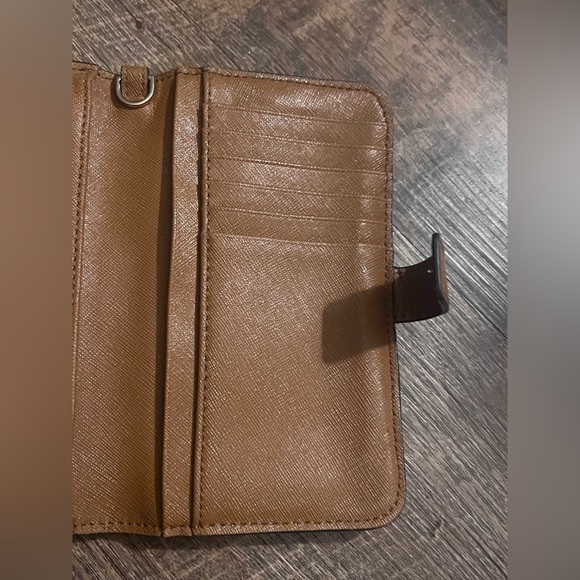 Tory Burch smartphone wallet - Picture 4 of 16